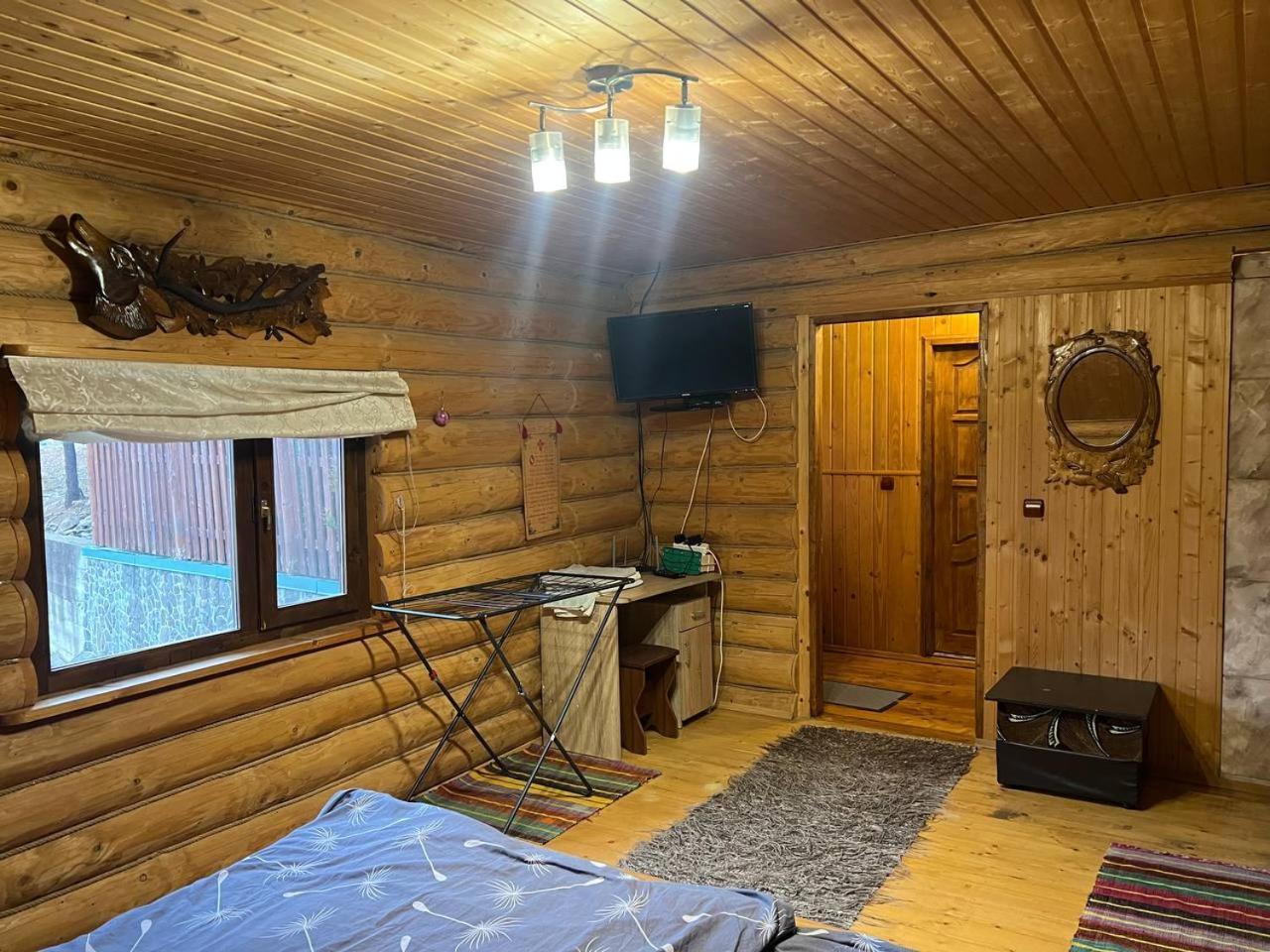 Farmstead Lisova Hostel Mizhhirya  Kültér fotó